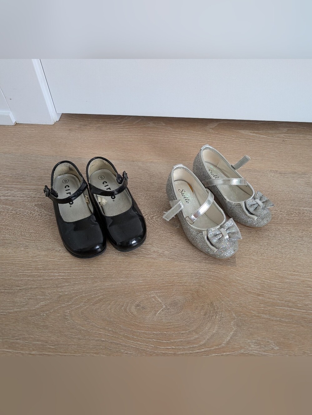✨4 for 12  Toddler Girls Dress Shoe Bundle - Size 9